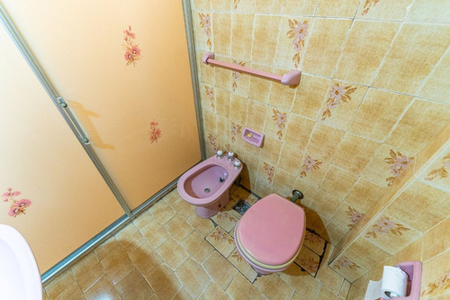 Venta ! Depto De 2 Dormitorios En Barrio Echesortu