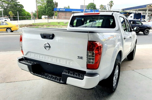 Nissan NP300 Frontier 2.5 Se Doble Cabina