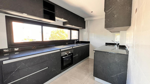 Departamento En Venta, 3 Ambientes En Flores