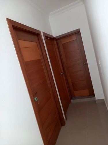 Imagen 17 de 22 de Apartamento Tipo Penthouse. Segundo Nivel. Terraza.