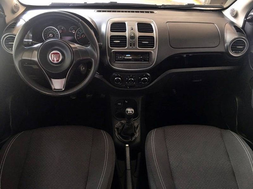 Imagem 9 de 12 de Fiat Grand Siena 1.0 Evo Flex Attractive Manual
