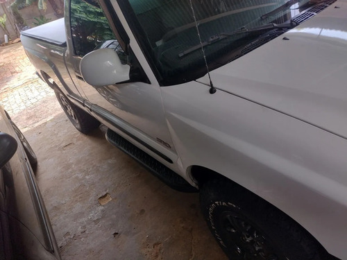 Chevrolet S10 2.8 Cab. Simples 4x4 2p
