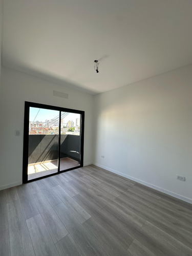 Ultimas unidades te regalamos el sellado Venta De Pozo Departamento 1 Y 3 Ambientes Wilde Centro Local Comercial Cochera Echeverria 166