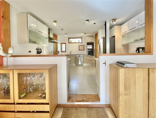 Imagen 10 de 30 de En Venta Casa Mediterranea Vitacura: Colegio Aleman
