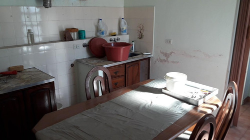 Imagen 7 de 14 de Barbaro Vende Galpón Con Vivienda En Billinghurst A Metros D