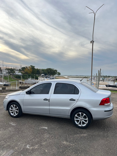 Volkswagen Voyage 1.6 Highline Imotion