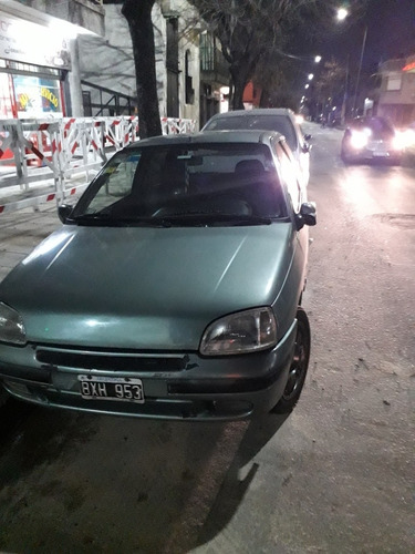 Imagen 4 de 12 de Renault Clio 1998 1.9 Rl