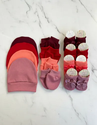 Kit 4 Luvas 4 Toucas 4 Sapatinhos Bebê Rn Feminino Escuro
