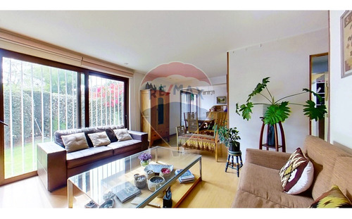Moderna Y Luminosa Casa Con Piscina