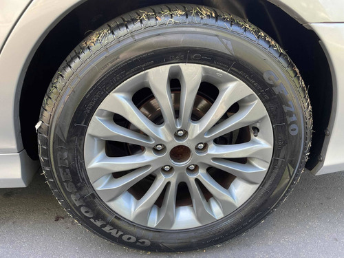 Imagem 10 de 13 de Hyundai Azera 2011 3.3 Gls Aut. 4p