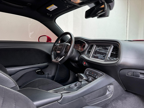Dodge Challenger 6.2 Srt Hellc At