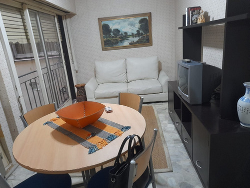 Imagen 2 de 6 de Se Alquila Hermoso Departamento, Zona De Universidades, Ideal Para Estudiantes Y Turistas.