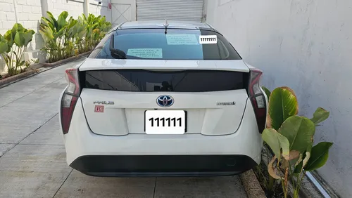 Toyota Prius 1.8 Base Cvt