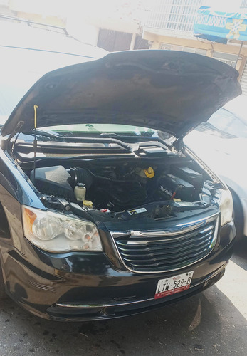 Chrysler Town & Country 3.6 Touring Piel Mt