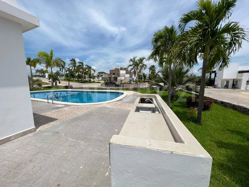 Terreno En Venta En Mazatlán Sinaloa, México. Fracc. Real Del Valle