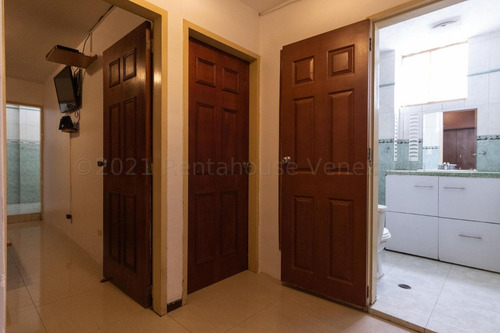 Imagen 12 de 13 de Hermoso E Iluminado Apartamento Ubicado En Las Acacias 22-792