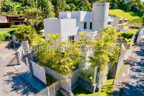 Bella Casa Moderna Con Jardín En Calle Cerrada En Venta La Lagunita Country Club I