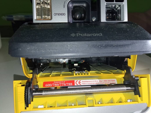 Imagen 6 de 6 de Cámara Instantánea Polaroid One600 Nueva Oferta