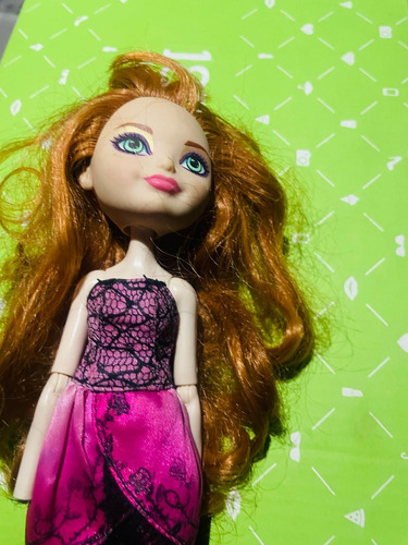 Ever After High (Usado)