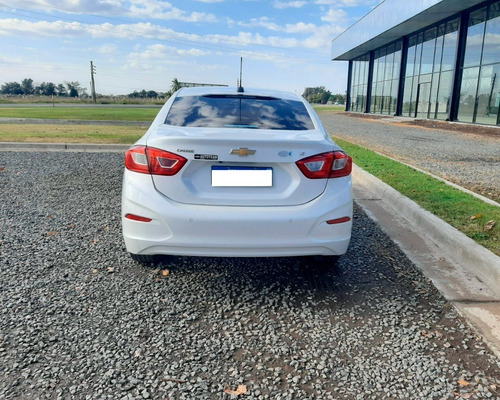 Imagen 5 de 9 de Chevrolet Cruze 4 Puertas Lt Manual 2018