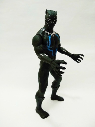 Imagem 3 de 4 de Boneco Pantera Negra Articulado Vingadores Com Luz E Som