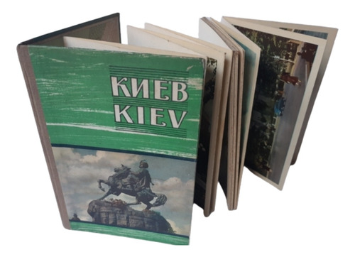 Libro De 30 Postales De La Época Soviética / Kiev