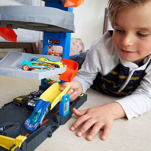 Imagem 7 de 9 de Hot Wheels City Pista Garagem De Manobras 4 Pisos Mattel