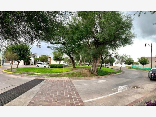 Imagen 2 de 6 de Terreno En Venta El Mayorazgo Residencial