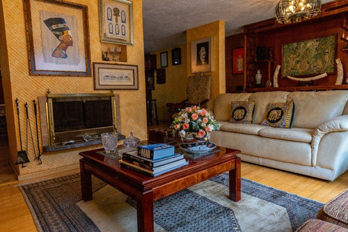 Imagen 4 de 30 de Residencia En Venta Con Acabados De Lujo & Jardín