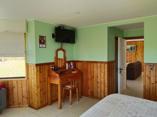 Parcela Con Casa, 4 Dorm Y 4 Baños, Huellanto, Gorbea