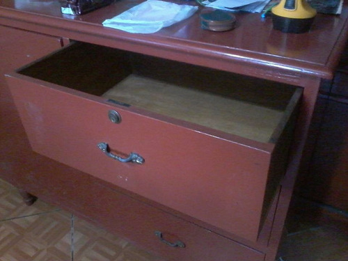 Comoda De Cedro. Remato 200