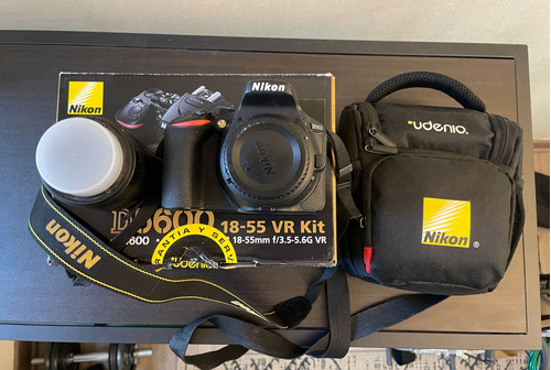  Nikon D5600 Dslr (lente Kit)