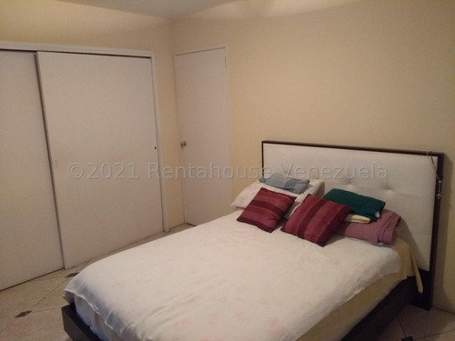 Imagen 11 de 19 de Casa En Venta En Santa Cecilia, Calle Cerrada.