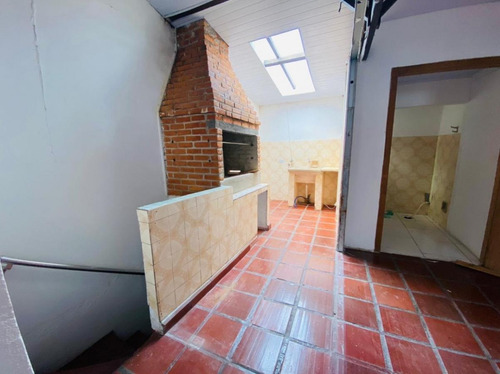 Casa Comercial Para Locação Em Embu Das Artes, Centro, 3 Dormitórios, 1 Suíte, 3 Banheiros, 3 Vagas - 591_2-1160946