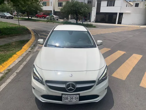 Mercedes-Benz Clase CLA 1.6 200 Cgi Sport At