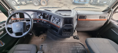 Imagem 14 de 14 de Volvo Fh440 2009/2010 6x2 1762481km (fh420, Fh400) 1610