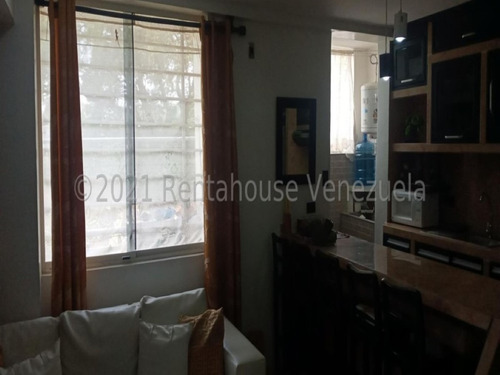 Imagen 4 de 30 de Apartamentos En Venta Zona Centro Cabudare 22-5495 +m