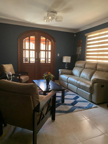 Imagen 8 de 13 de Hermosa Casa En El Rosal Sde