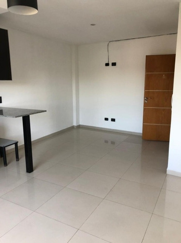 Imagen 6 de 12 de Departamento En Venta En Villa Sarmiento