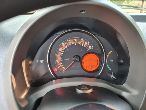 Imagem 4 de 5 de Fiat Uno Vivace 1.0 8v (flex) 5p Modelo 2014/2015