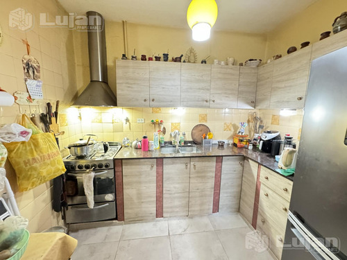 Venta Casa En Mataderos Albariño 900 - 5 Ambs Patio, Garage, Terraza