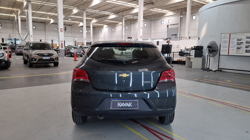 Chevrolet Onix 1.4 Lt