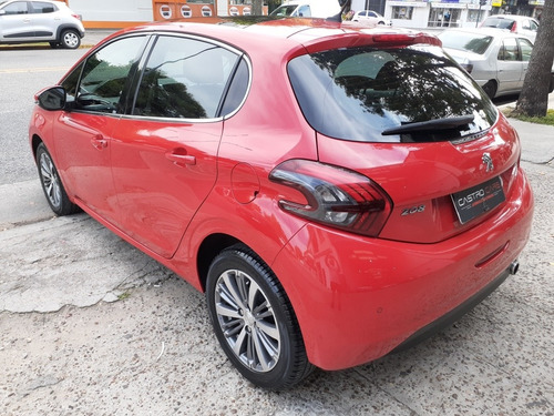 Imagen 7 de 9 de Peugeot 208 2017 1.6 Feline