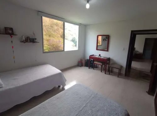 Vendo Amplio Apartamento Al Norte De Cali Barrio Centenario