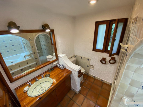 Casa En Fraccionamiento En Tabachines, Cuernavaca, Morelos - Lpi-5-fr