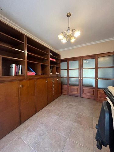 Casa En Inmejorable Zona!!