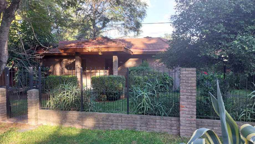 Chalet En Venta En Parque Leloir