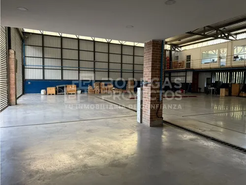 Bodega Disponible Para Arriendo En Copacabana