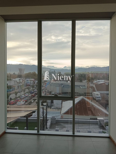 Oficina Nueva Semiamoblada En Arriendo En Focus Center