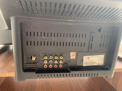 Televisor Philips 29 Real Flat + Mesa De Madera Para Tv